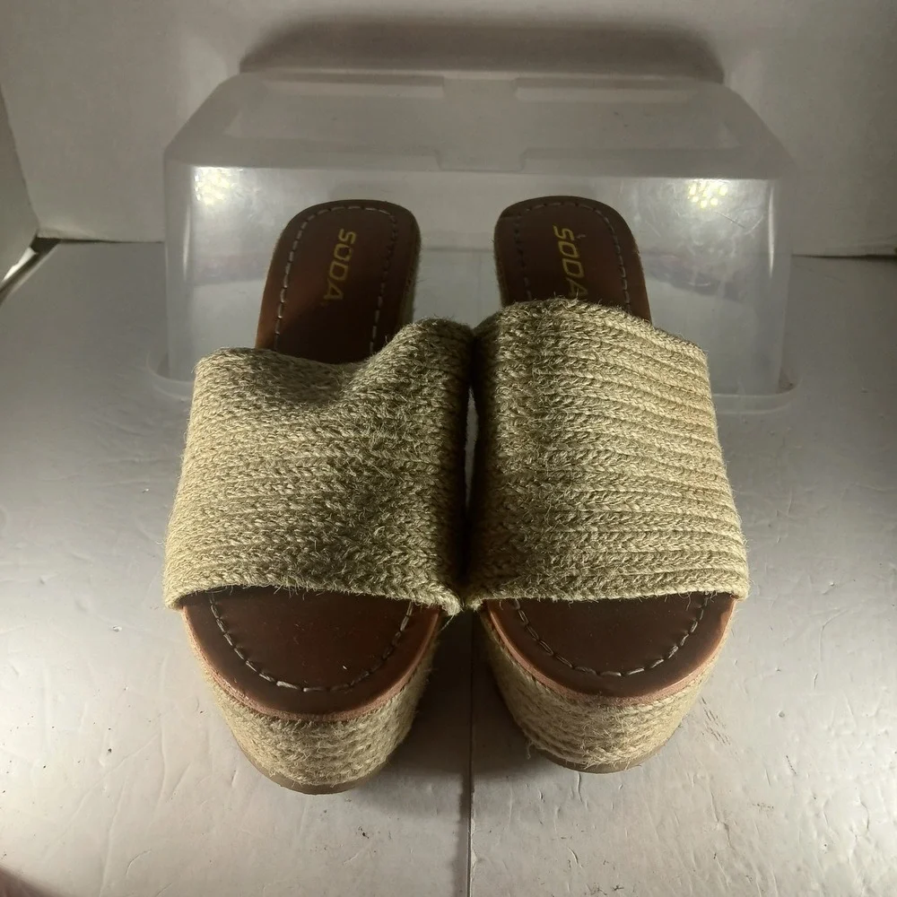 Soda platform wedge